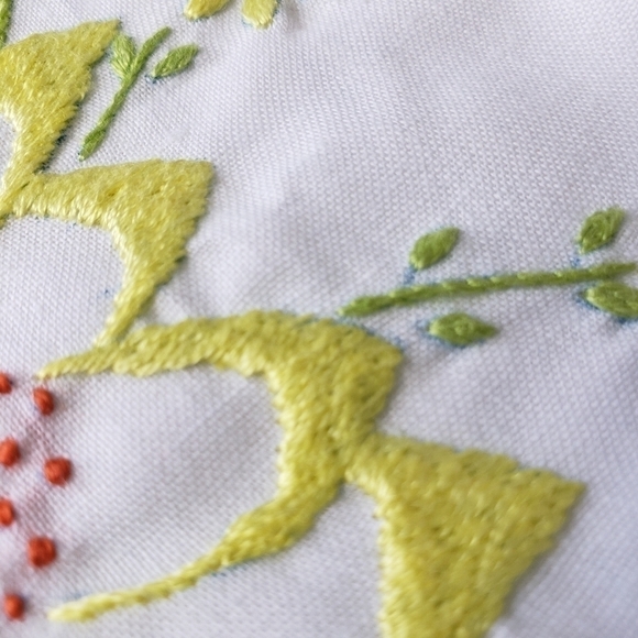 𝅺Pair Vintage Wabasso Embroidered Pillowcases - Picture 7 of 13